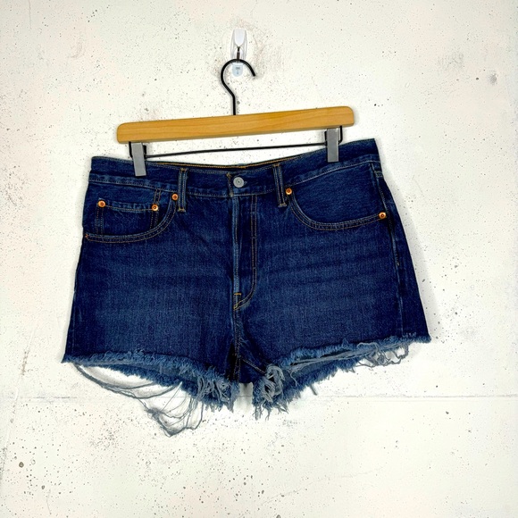 Levi’s Button Fly Cutoff Jean Shorts Denim Mid Rise Raw Hem Distressing 30 - Picture 1 of 8